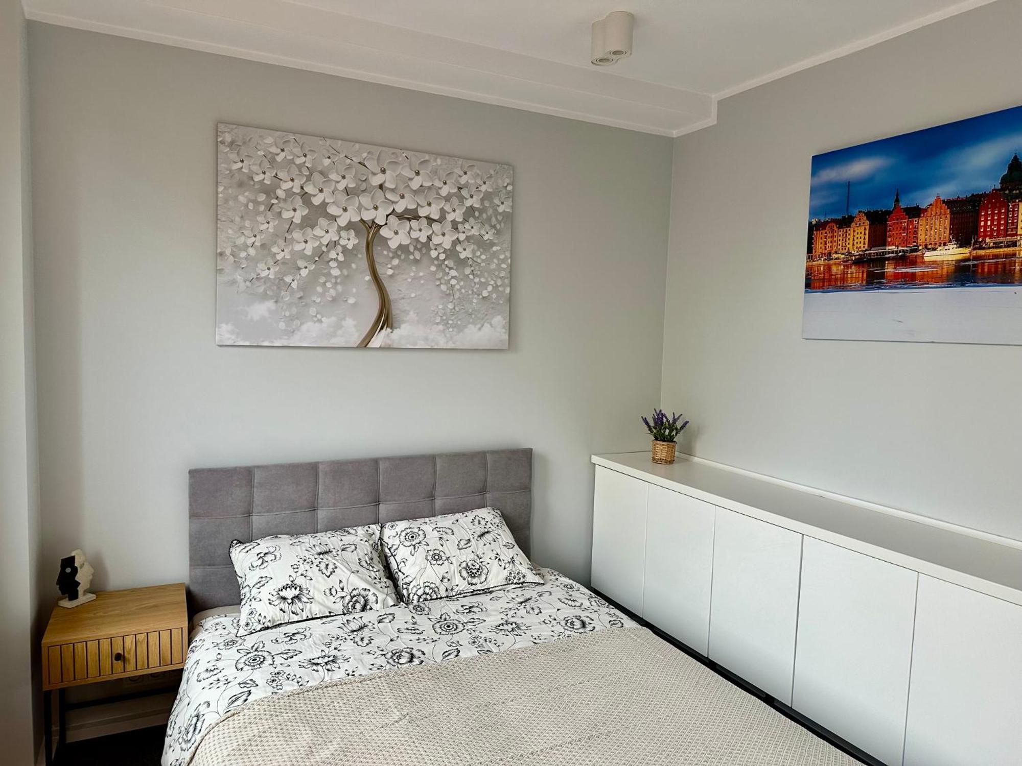 Apartamenty 1 Maja 94 Katowice Exteriör bild