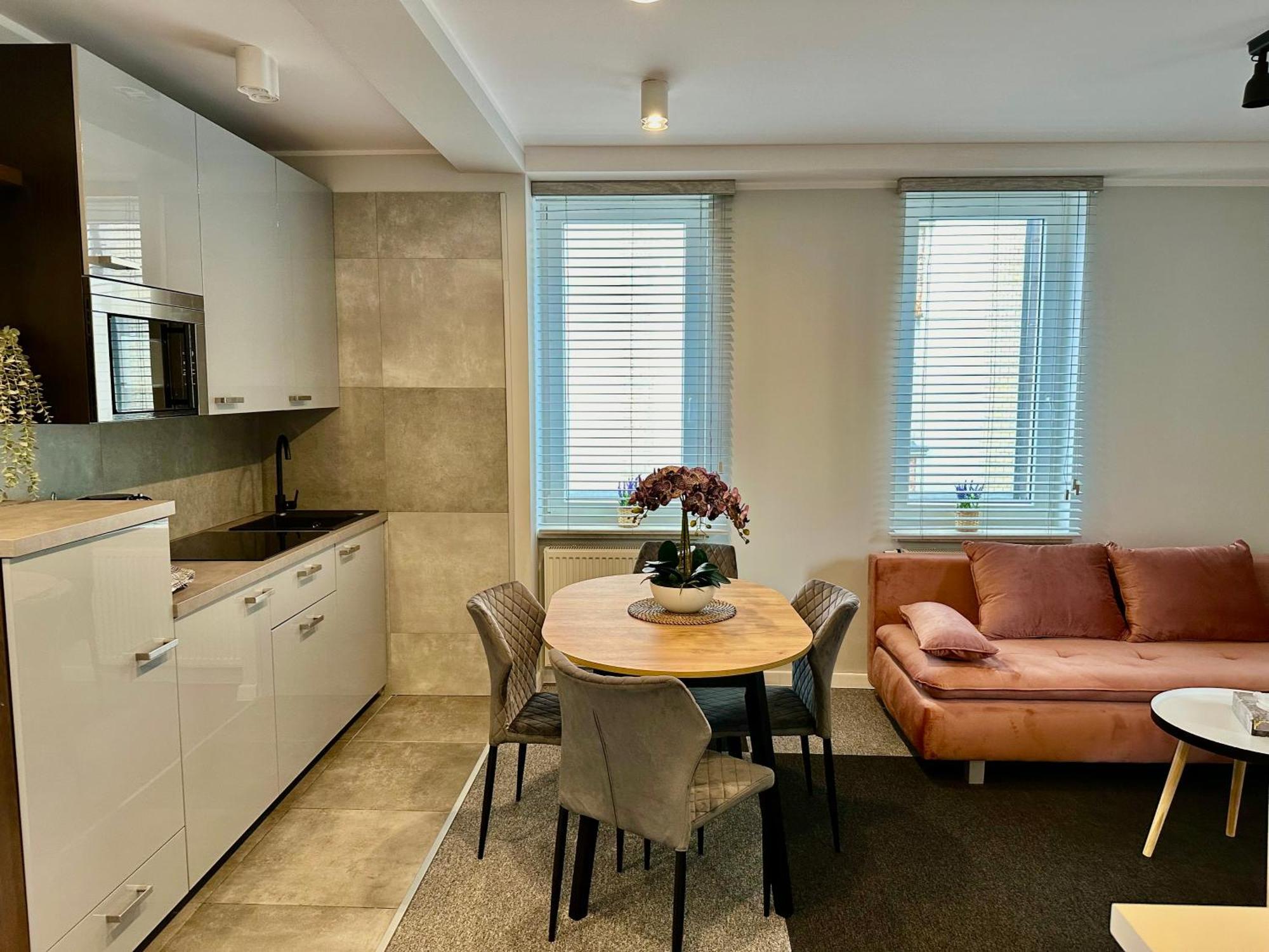 Apartamenty 1 Maja 94 Katowice Exteriör bild
