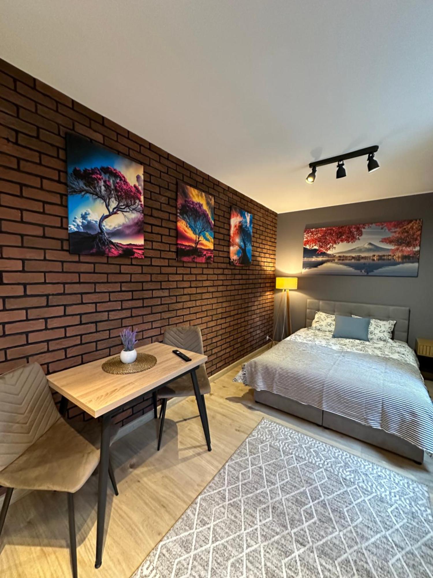 Apartamenty 1 Maja 94 Katowice Exteriör bild